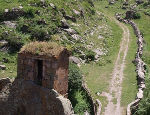 Karastan (Armenia, terra delle pietre)